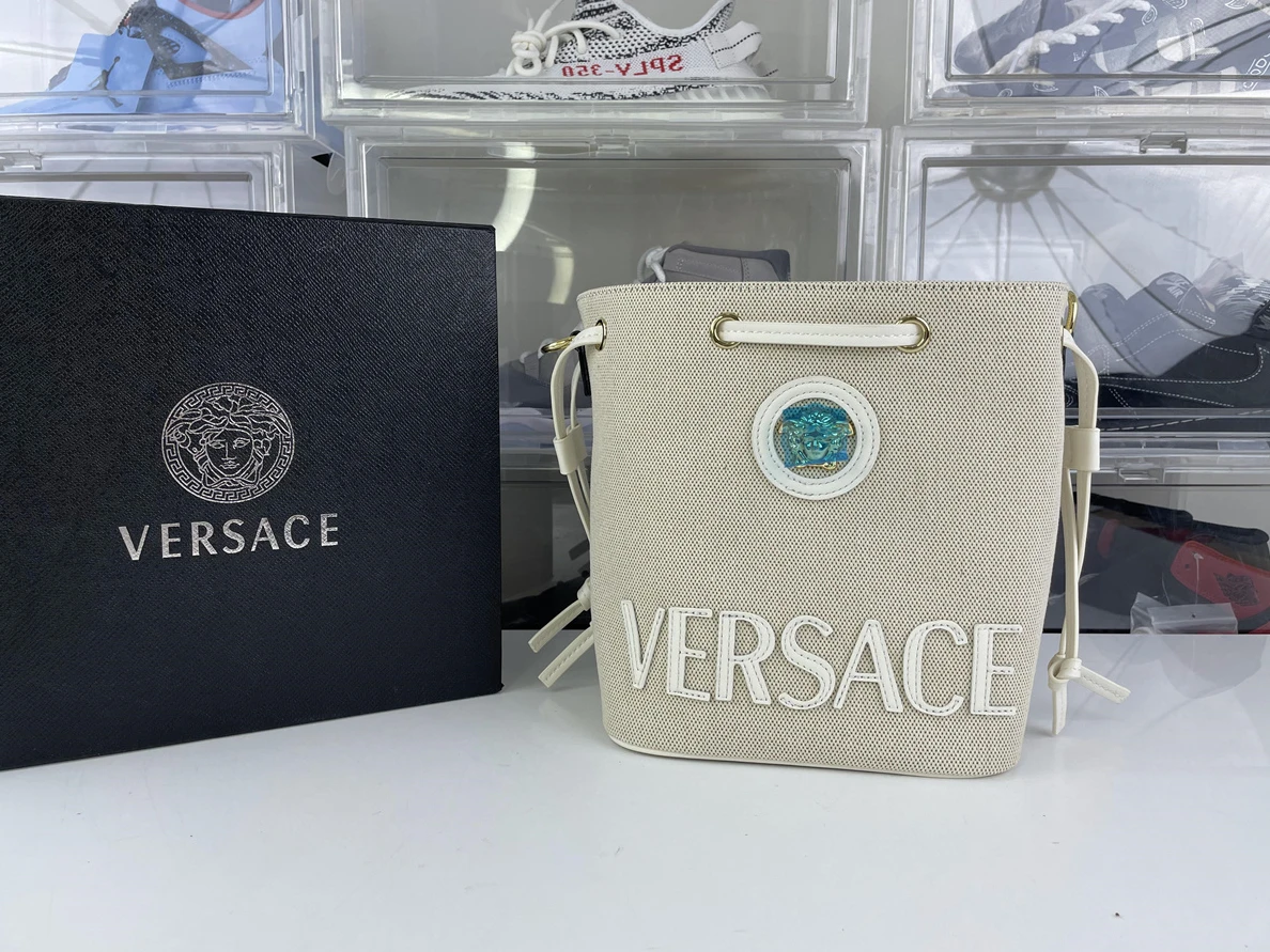 Fashionable 8307 VERSACE Cream white Bucket bag (22 x 20 cm) 222