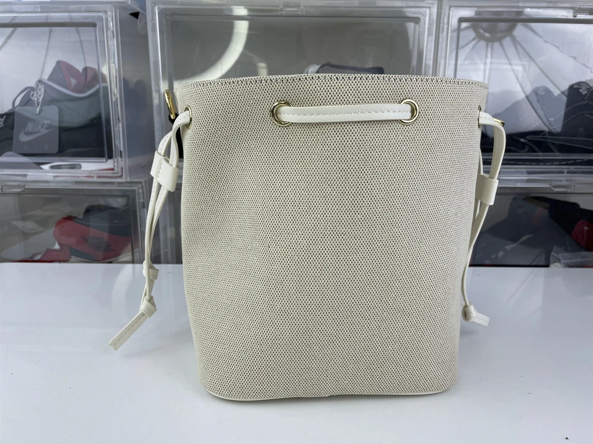 Fashionable 8307 VERSACE Cream white Bucket bag (22 x 20 cm) 222