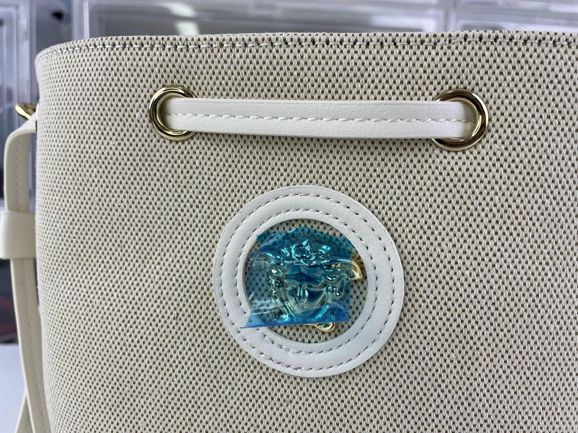 Fashionable 8307 VERSACE Cream white Bucket bag (22 x 20 cm) 222