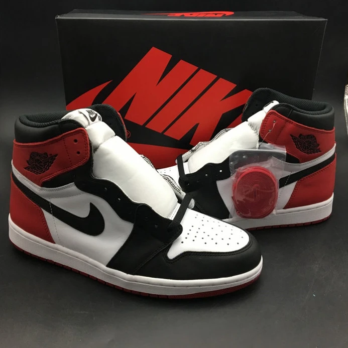 Fashionable 8582 Jordan1 Retro Black Toe 555088- 561
