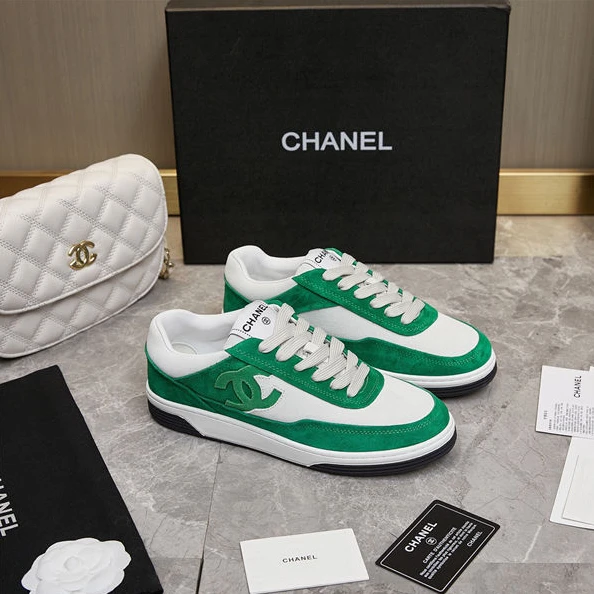 Fashionable CHANEL 7 1304