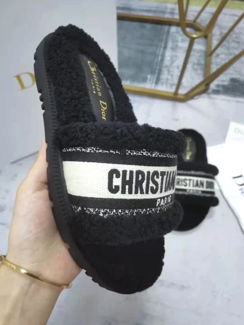 Fashionable Dio Slipper 3270