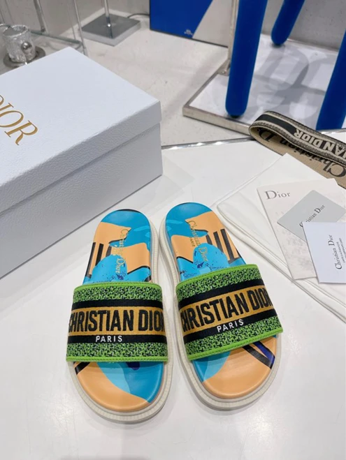 Fashionable Dio Slipper 3296