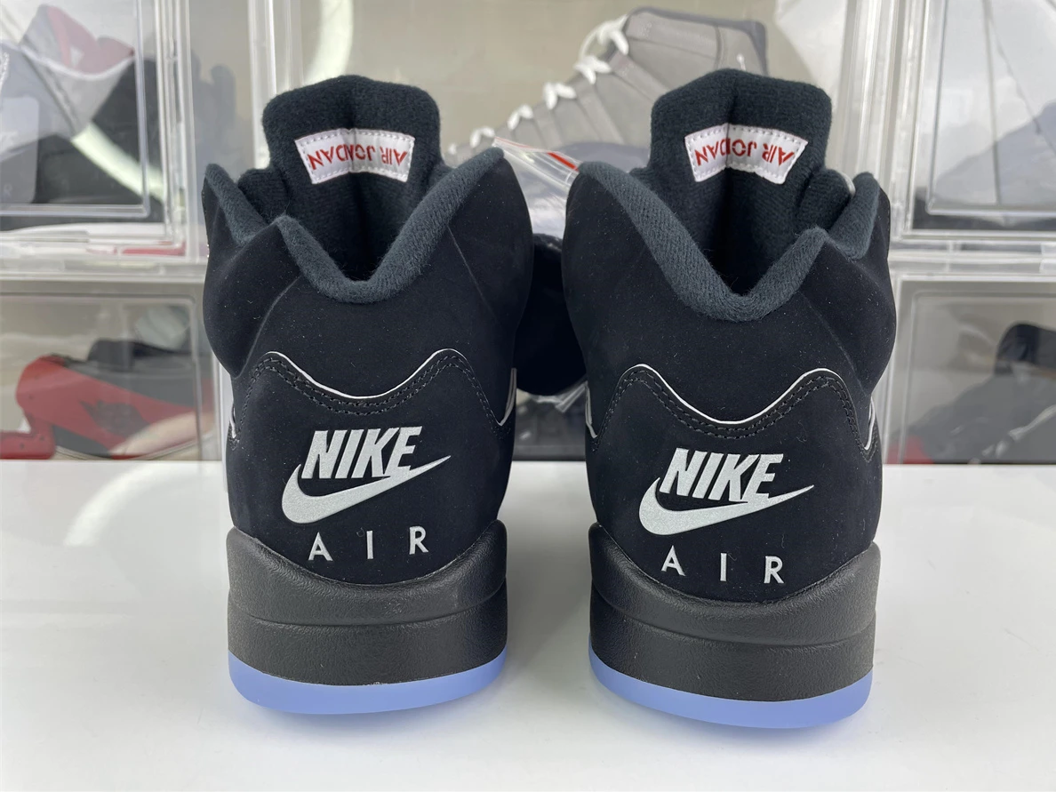 Fashionable GOAT Air Jordan 5 “Black Metallic Reimagined” 931