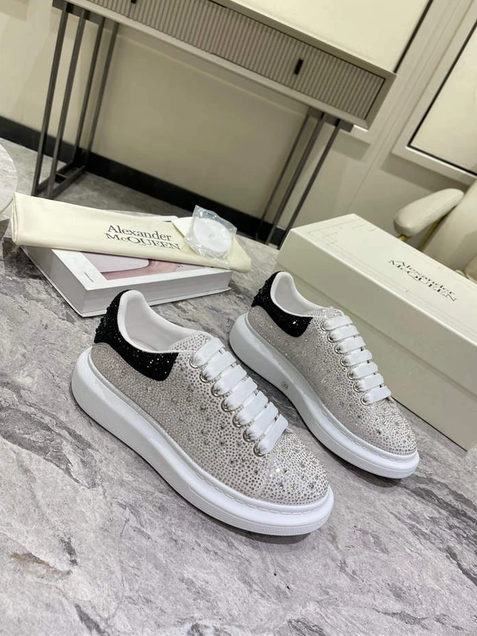 Fashionable Mc Queen 12 1395