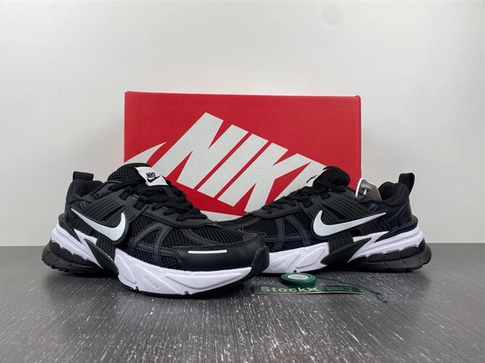 Fashionable NIKEV2K Runtekk 3XL  FD0736-103 2759