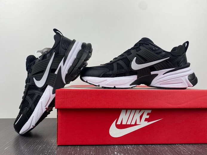 Fashionable NIKEV2K Runtekk 3XL  FD0736-103 2759
