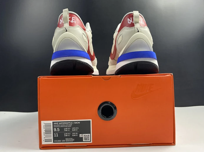 Fashionable Nike Vaporwaffle sacai Sport Fuchsia Game Royal CV1363-100 2711