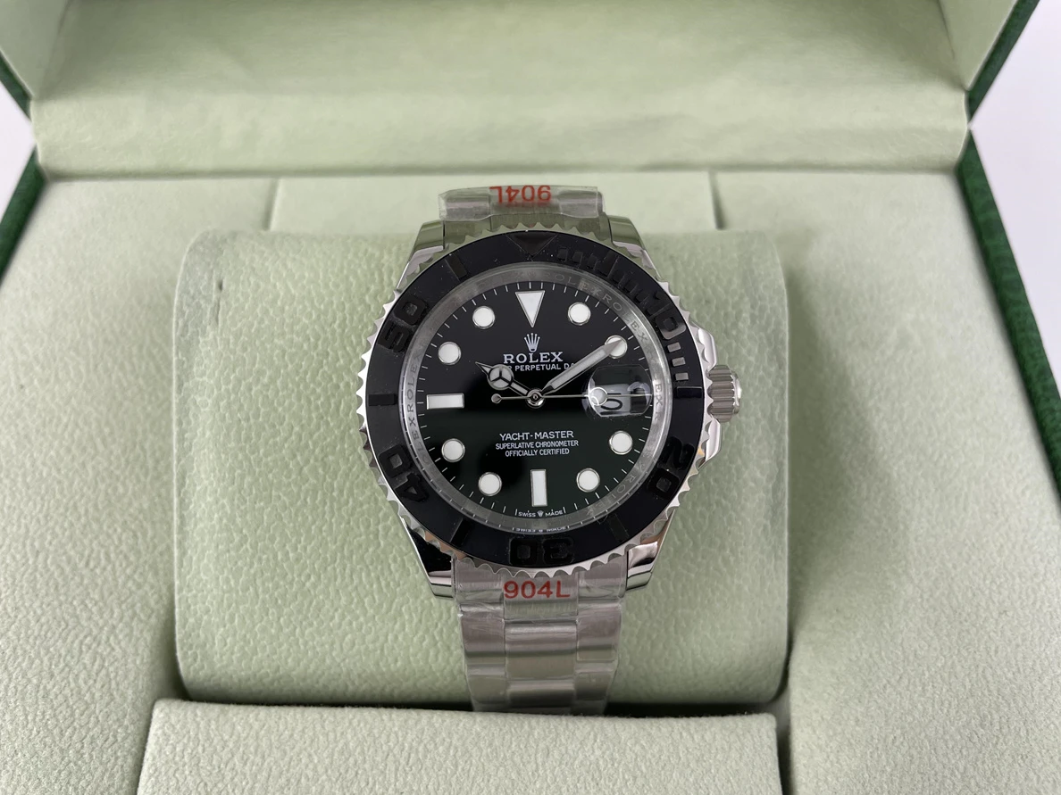 Fashionable Rolex Oyster Perpetual Date with Matt circle (41mm) 303