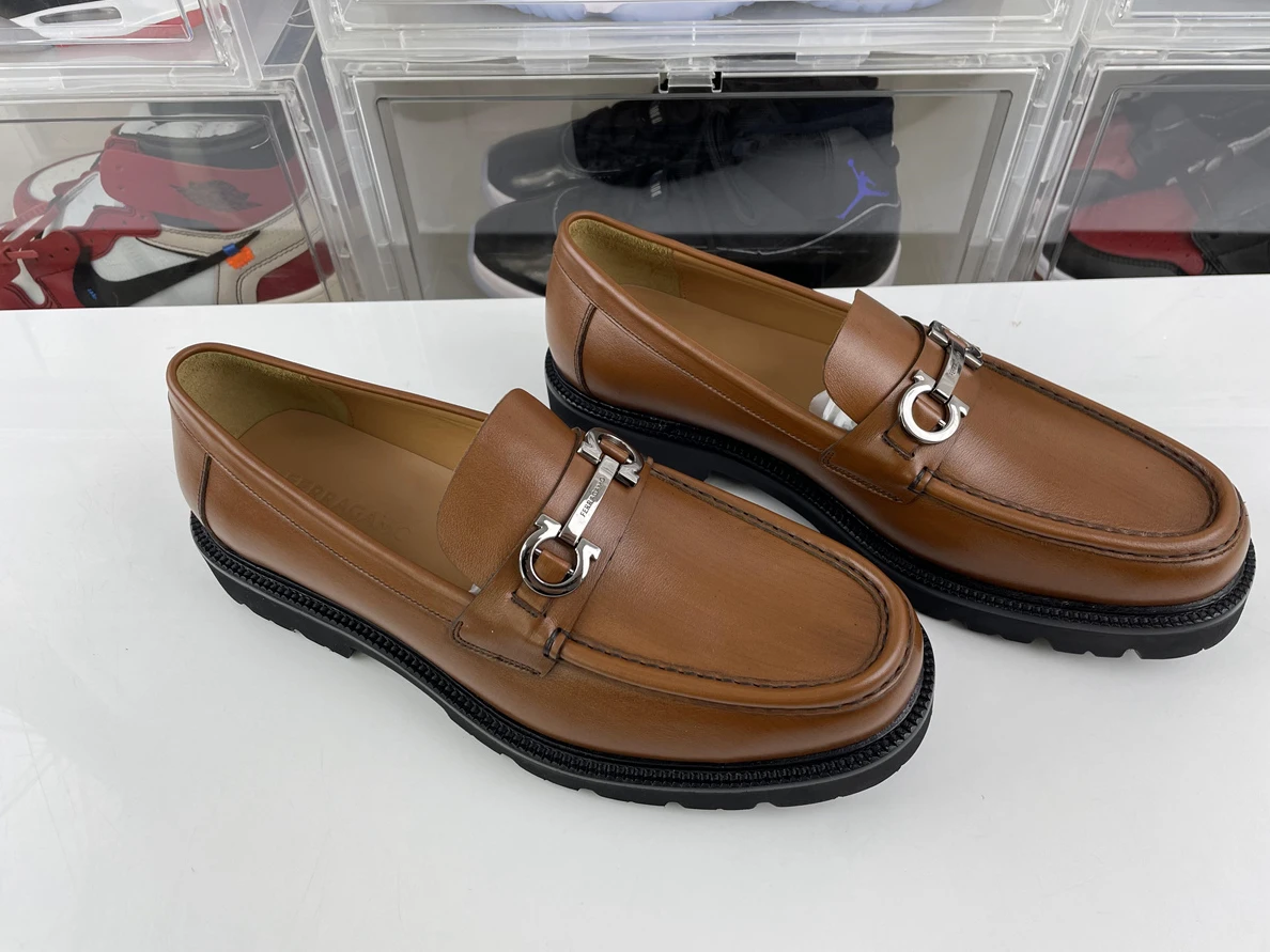 Ferragamo Brown shoes EasyMatch 3565