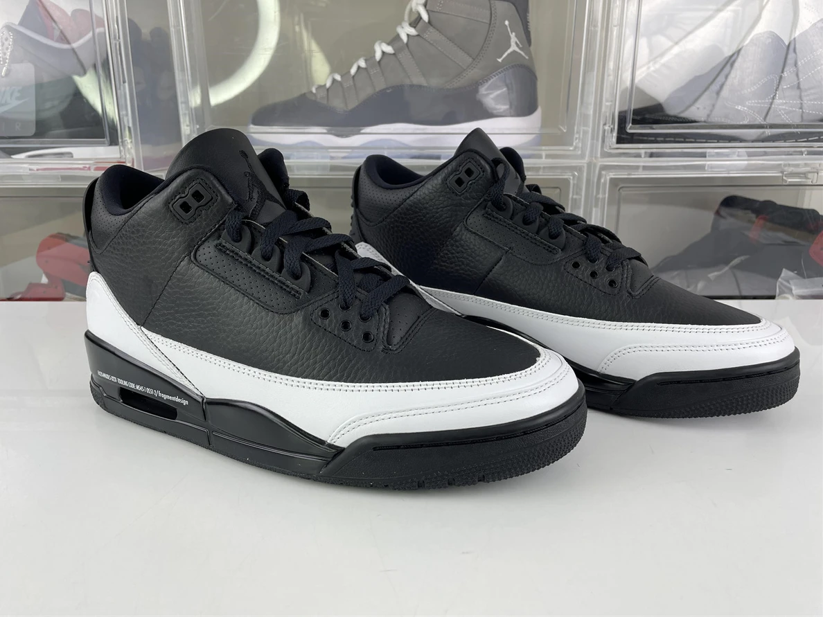 Fragment Design x Air Jordan 3 Black White Comfortable 703