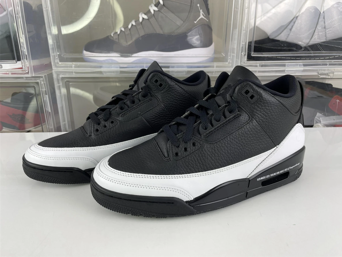 Fragment Design x Air Jordan 3 Black White Comfortable 703