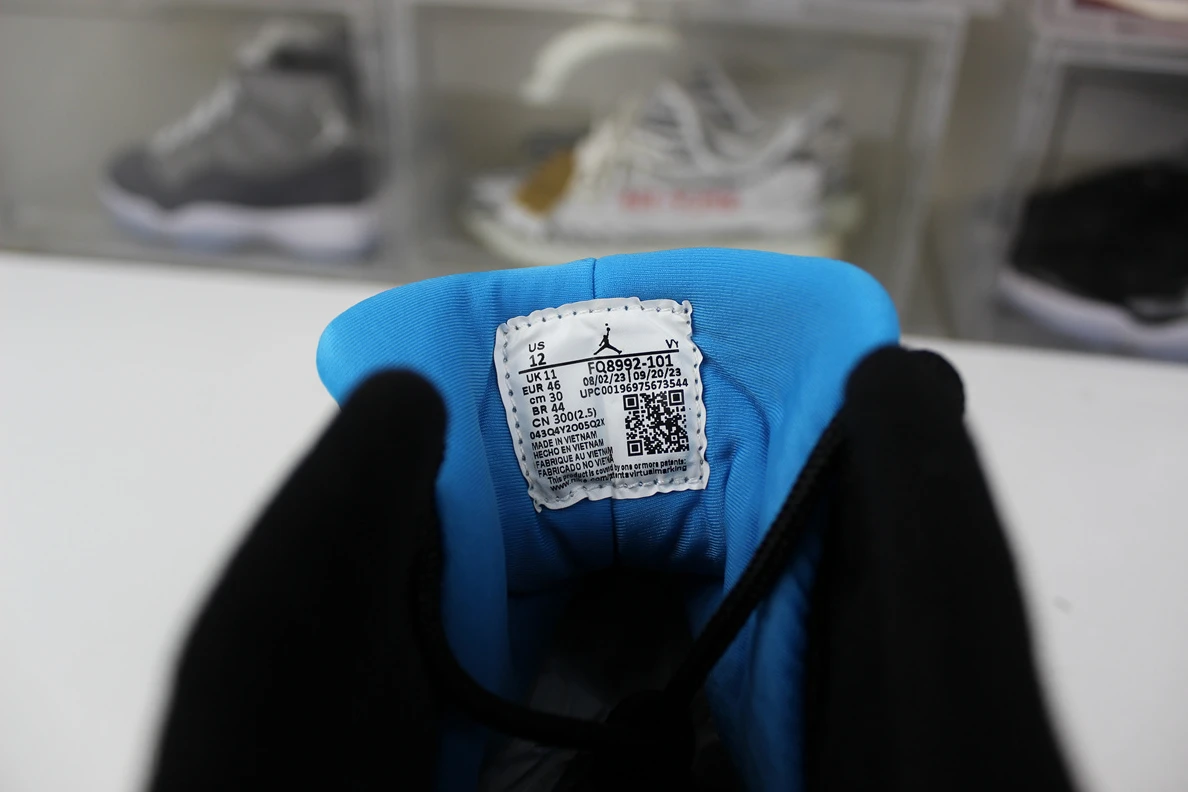 GOAT Air Jordan 9 “Powder Blue” UrbanStyle 1030