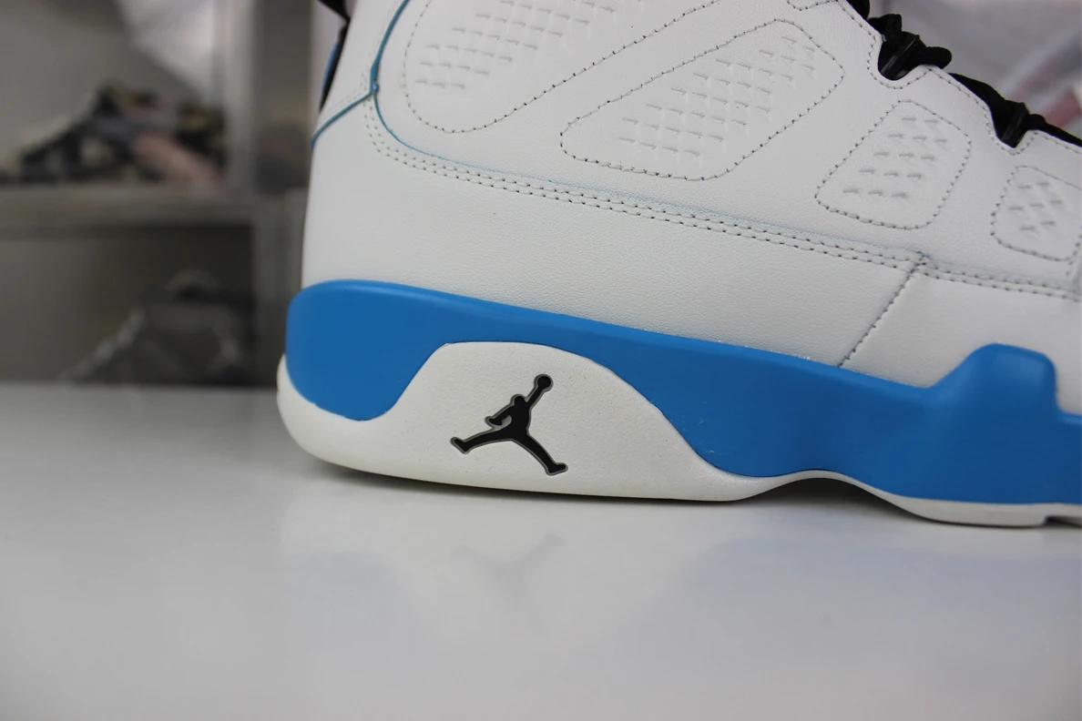GOAT Air Jordan 9 “Powder Blue” UrbanStyle 1030