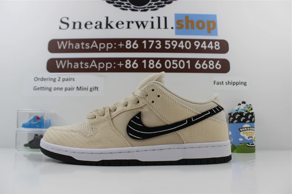 GOAT Albino & Preto X Nike SB Dunk Low GoAnywhere 1734