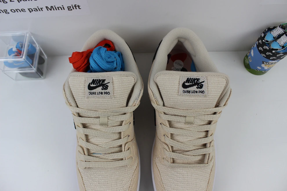 GOAT Albino & Preto X Nike SB Dunk Low GoAnywhere 1734