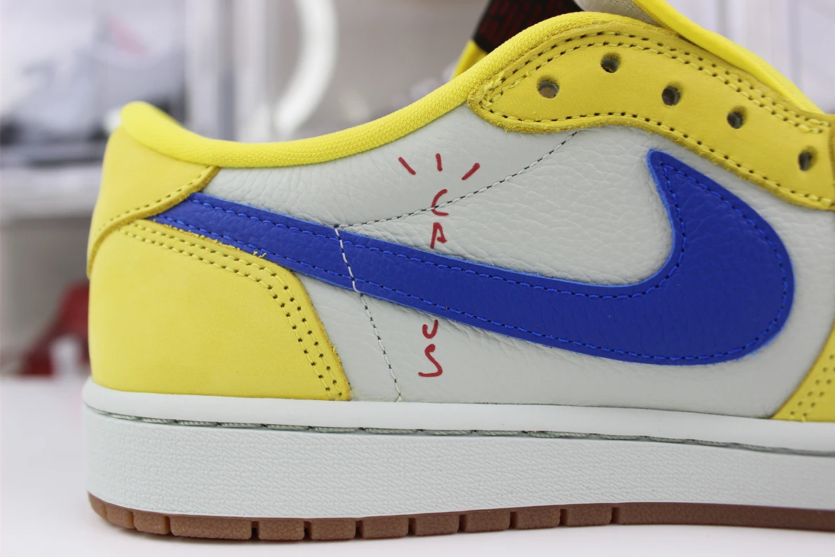 GOAT Travis Scott x Air Jordan 1 Low OG “Canary” UrbanStyle 577