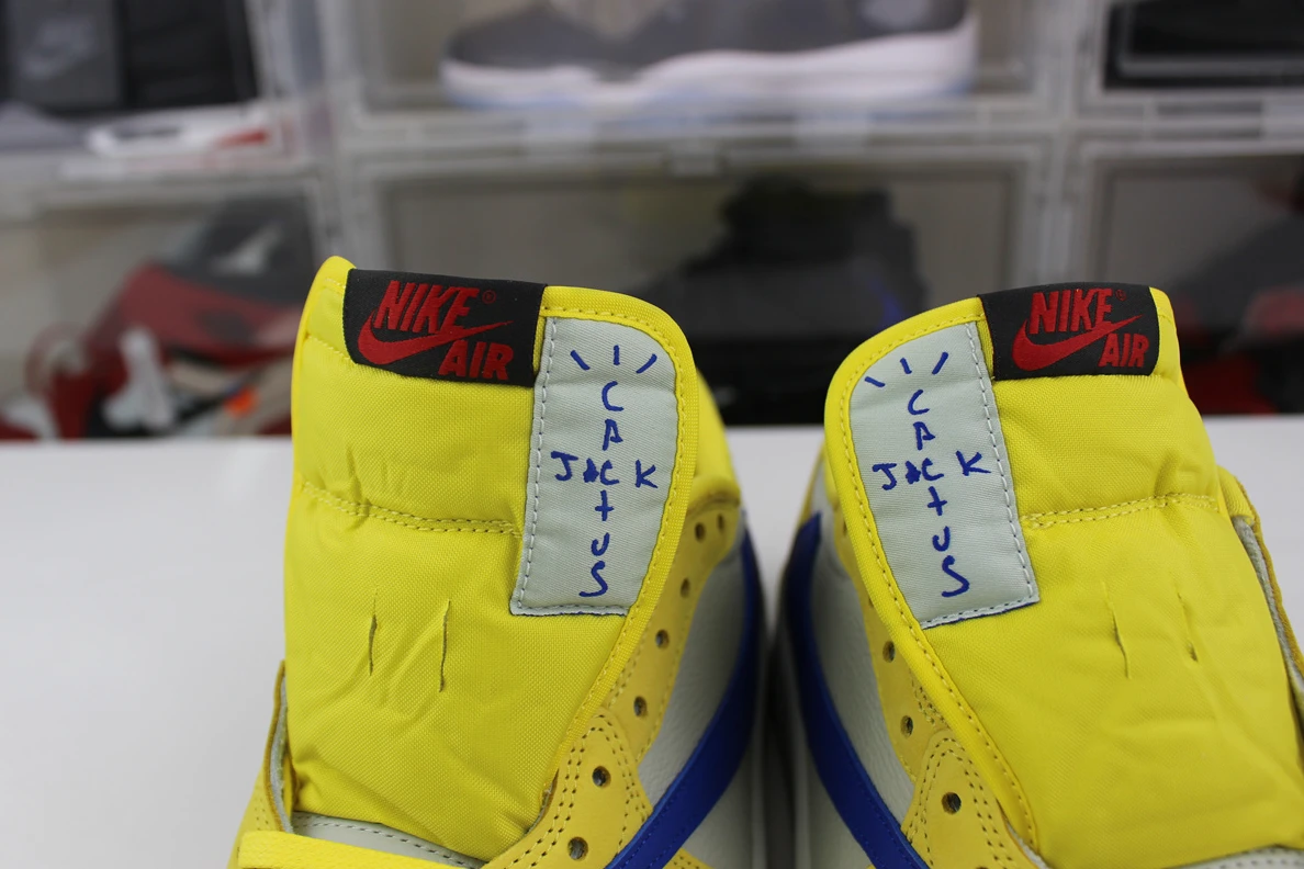 GOAT Travis Scott x Air Jordan 1 Low OG “Canary” UrbanStyle 577