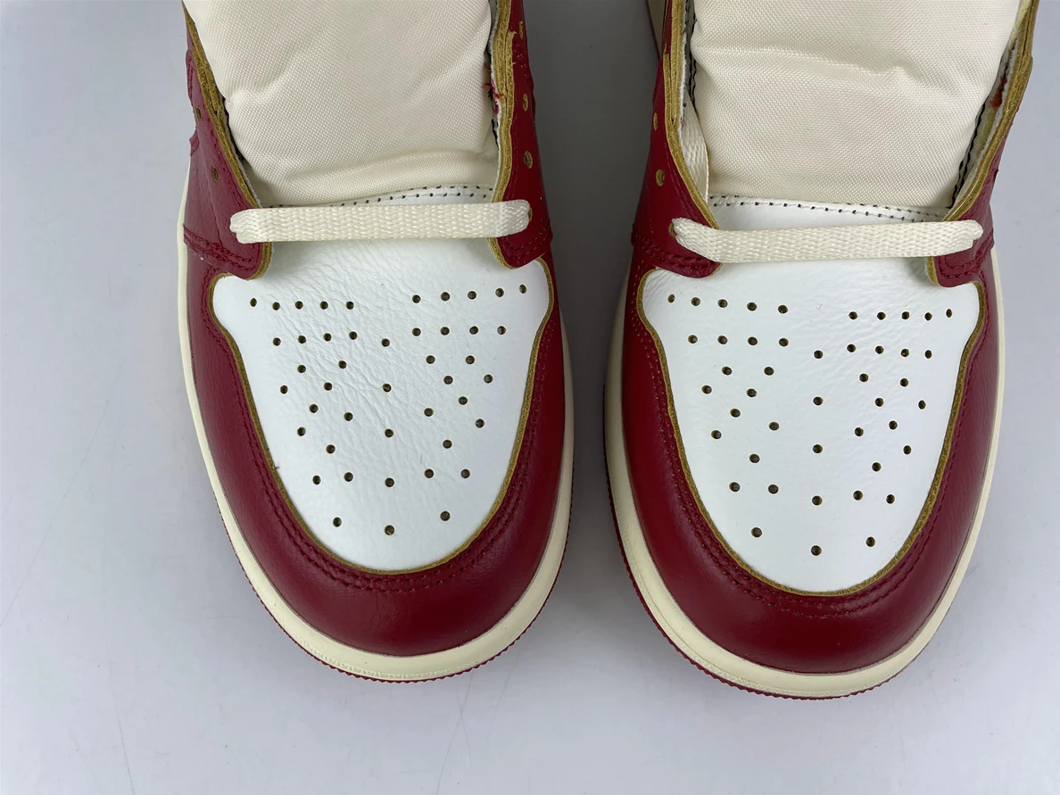 GOAT Union LA x Air Jordan 1 High OG “Chicago” Comfortable 393
