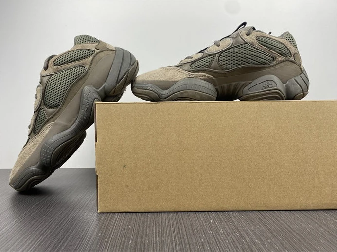GoAnywhere 190 adidas Yeezy 500 Clay Brown GX 2973