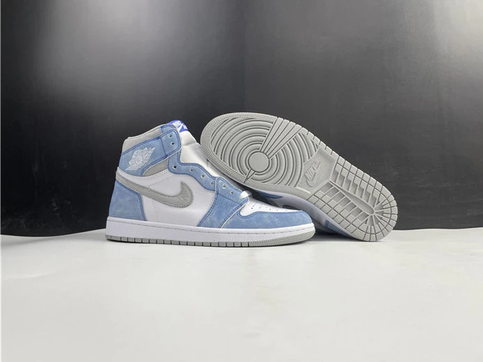GoAnywhere 3315 Jordan1 Retro Hyper Royal Smoke Grey 555088- 503