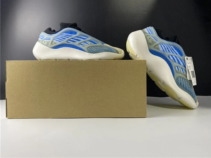 GoAnywhere 5395 adidas Yeezy 700 V3 Arzareth G 3015