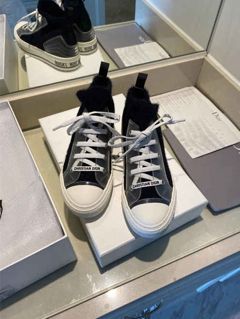 GoAnywhere 7050 DR Sneaker 1692