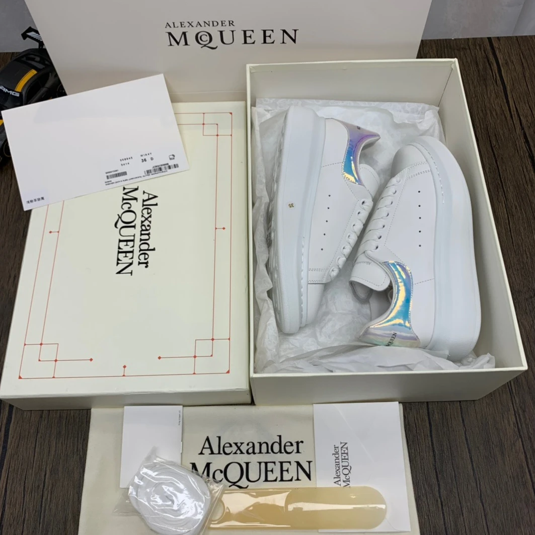 GoAnywhere 7063 McQuen White Shock Pink 561580WHVI 1404