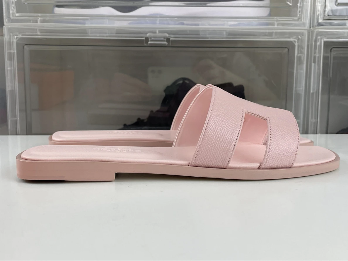GoAnywhere H Brand Pink Lichi Leather Slipper 120