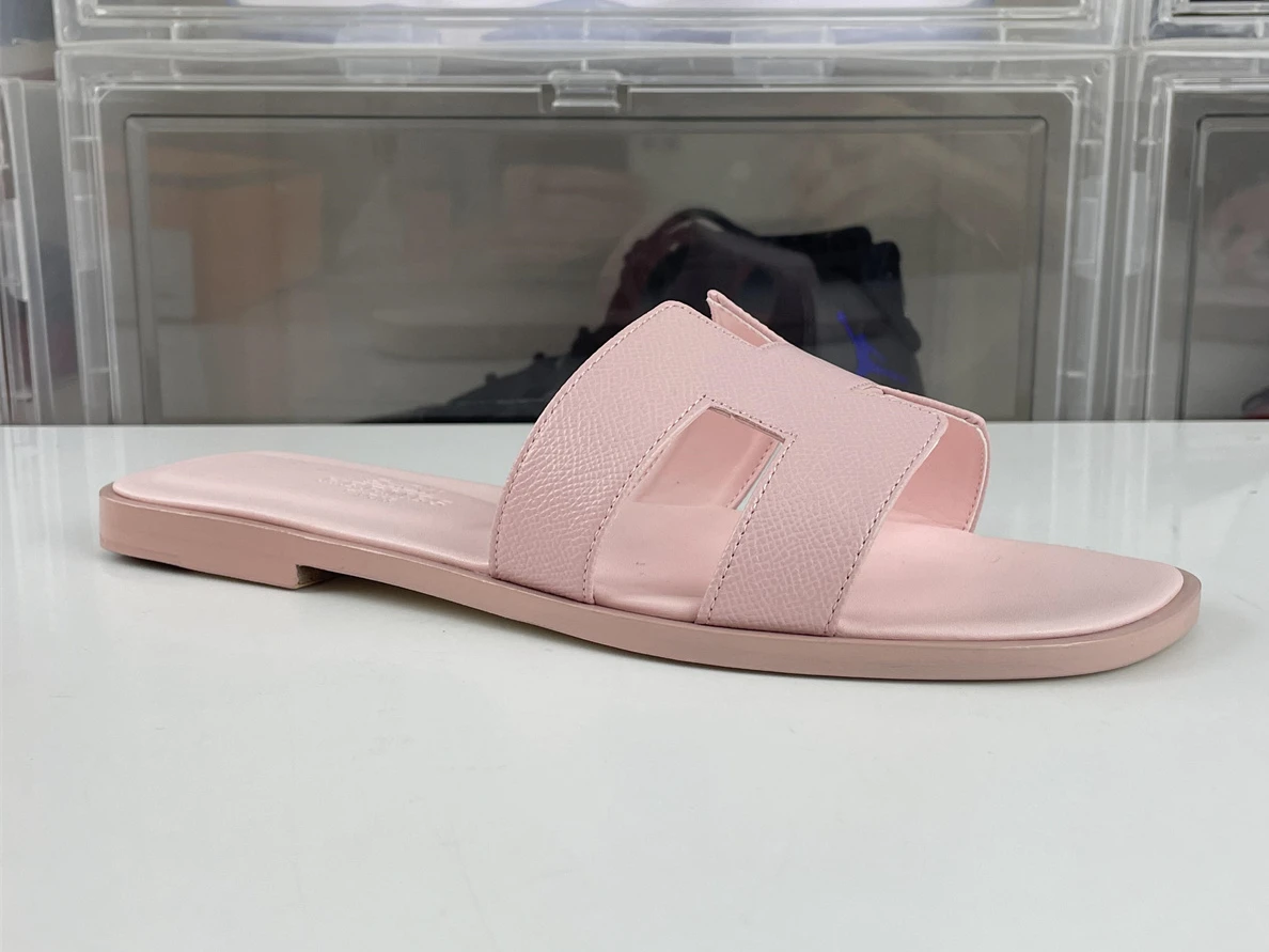 GoAnywhere H Brand Pink Lichi Leather Slipper 120