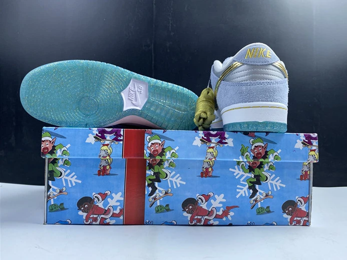 GoAnywhere Nike SB Dunk Low Sean Cliver DC9936-100 2161