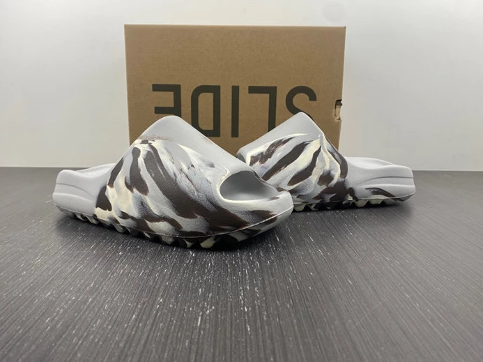 GoAnywhere adidas Yeezy Slide GZ5553 3033