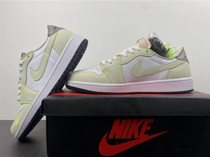 GoodFit 2974 Jordan1 White Ghost Green Black DM7837-10R 681