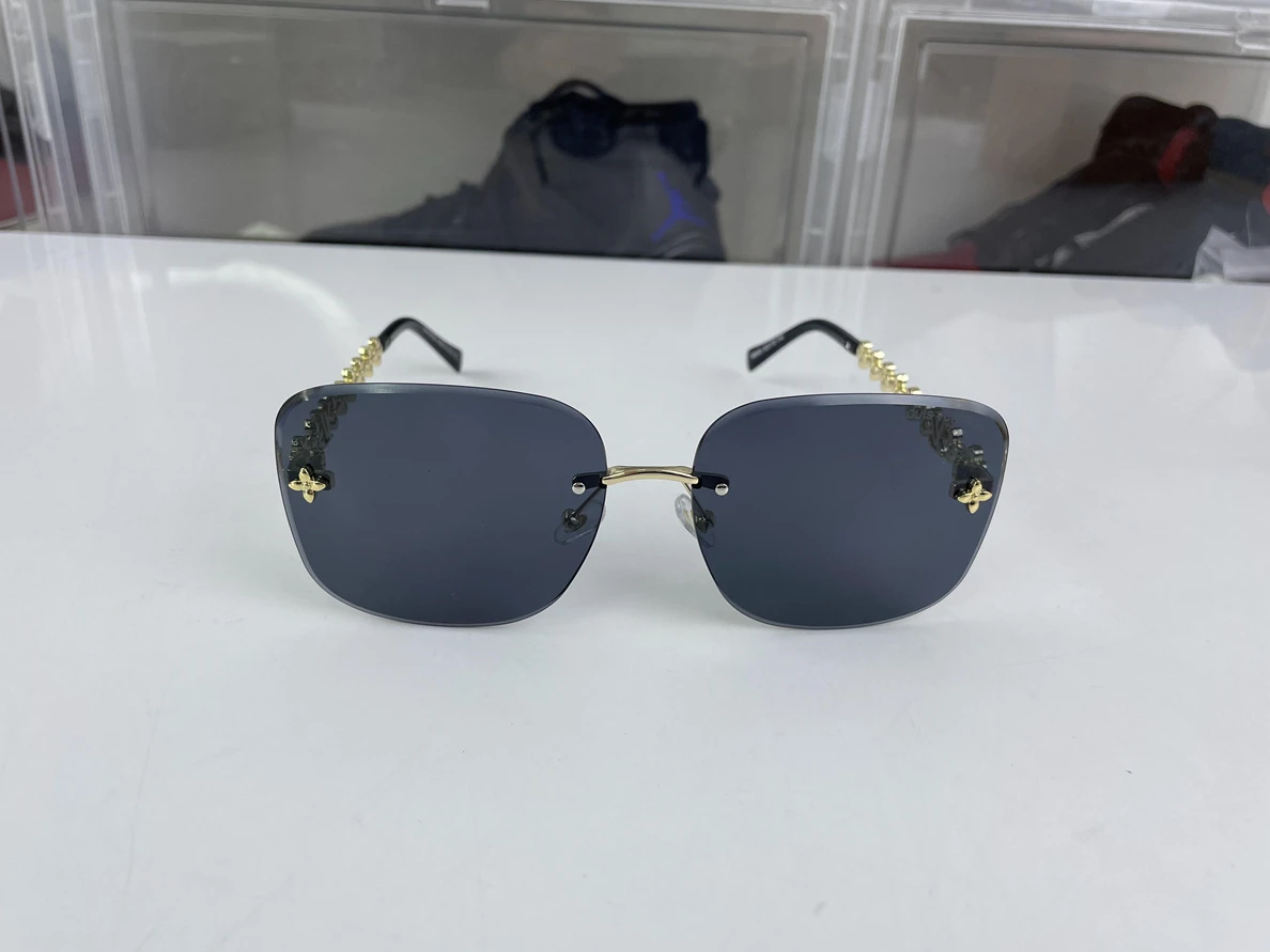 GoodFit 8199 LV sunglasses for ladies (price for each pcs) 360