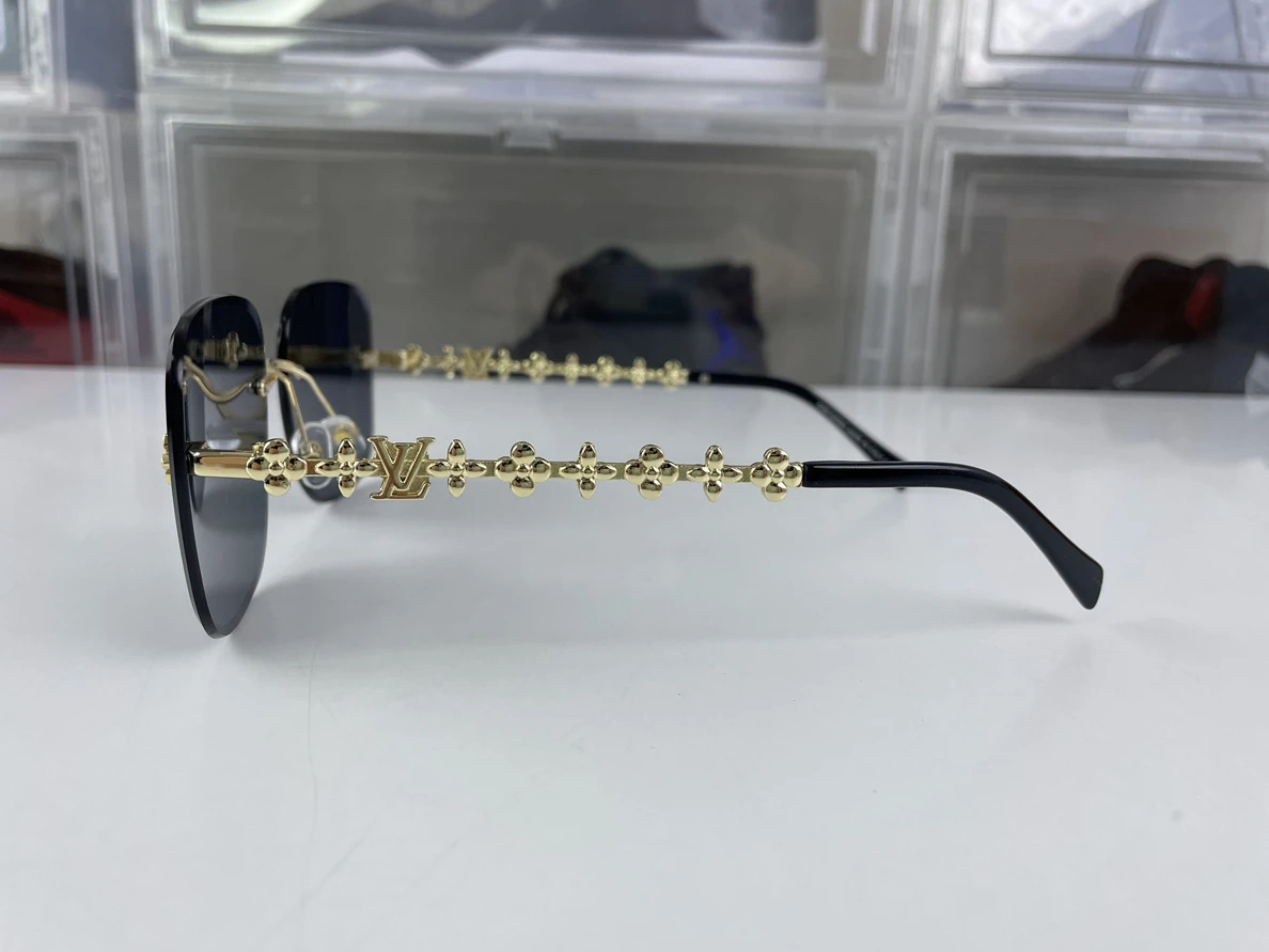 GoodFit 8199 LV sunglasses for ladies (price for each pcs) 360