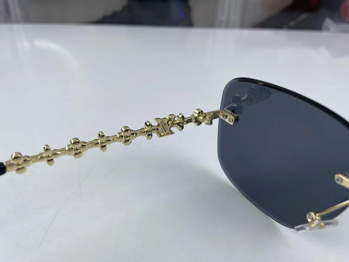 GoodFit 8199 LV sunglasses for ladies (price for each pcs) 360