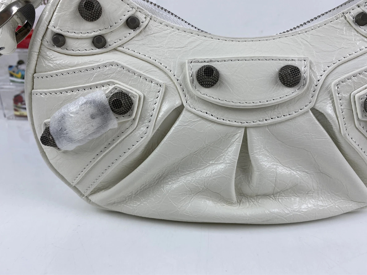 GoodFit 9648 Balenciaga* Le Cagole White (26x16x10cm) 289