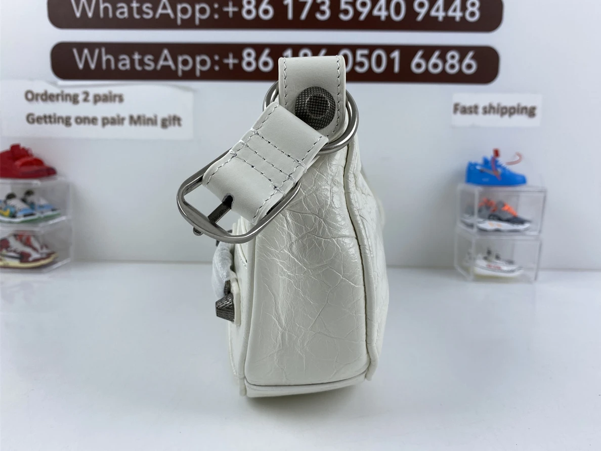 GoodFit 9648 Balenciaga* Le Cagole White (26x16x10cm) 289