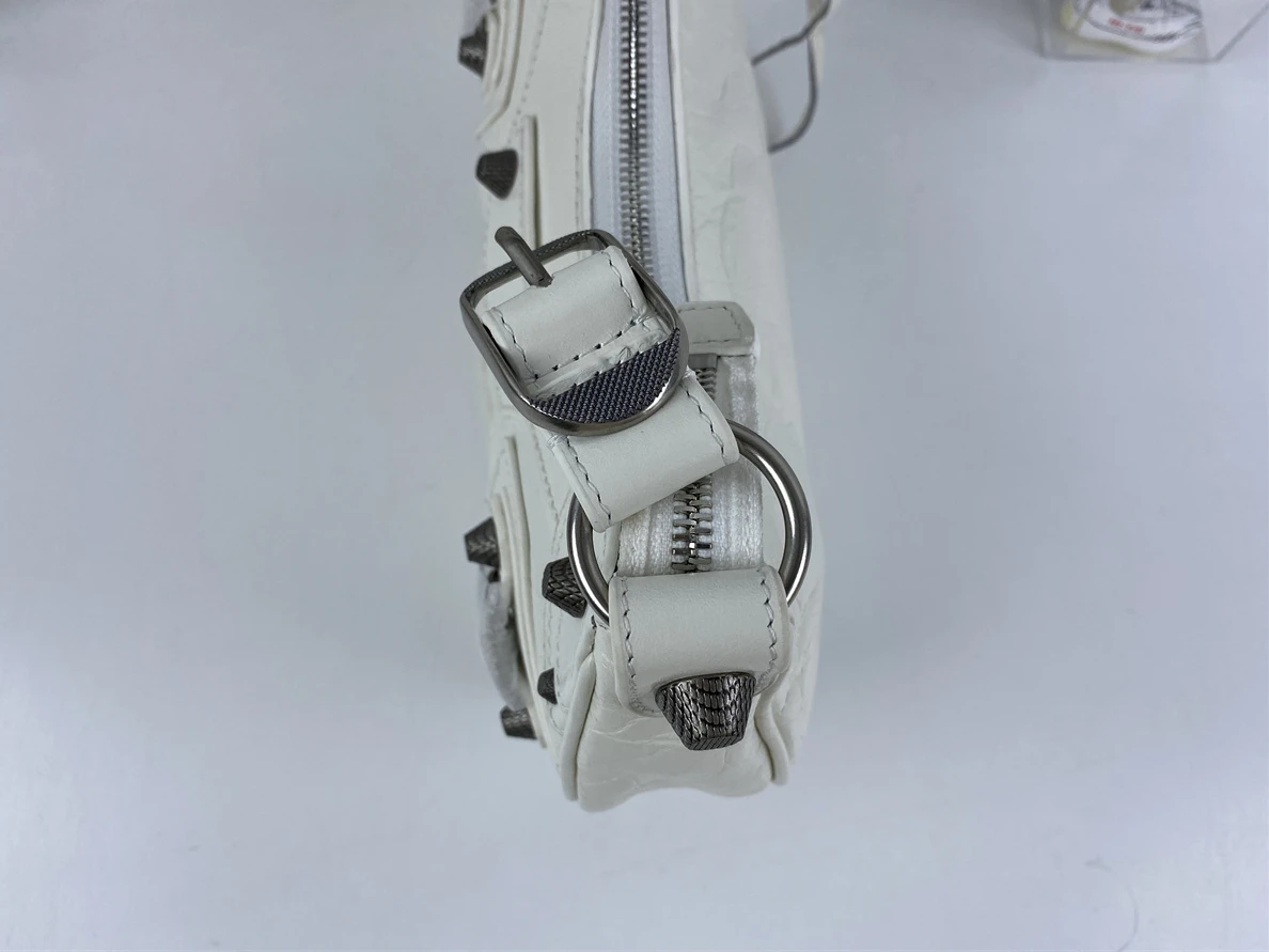 GoodFit 9648 Balenciaga* Le Cagole White (26x16x10cm) 289