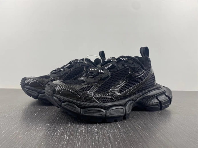 GoodFit BALENCIAGA -PHANTOM SNEAKER 3345
