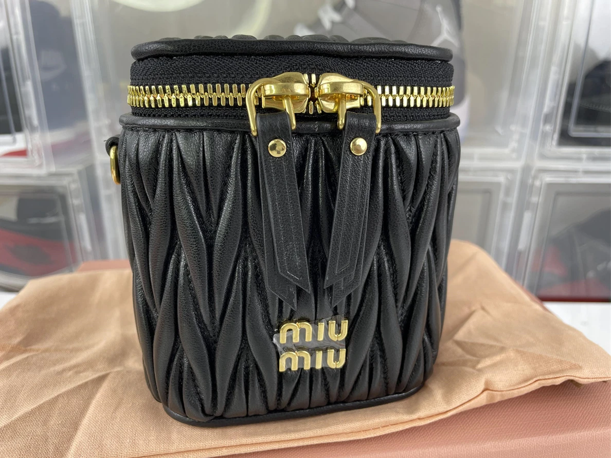 GoodFit Miu Miu Black matelasse craft bag (10.5 x 9.5 x 7cm) 233