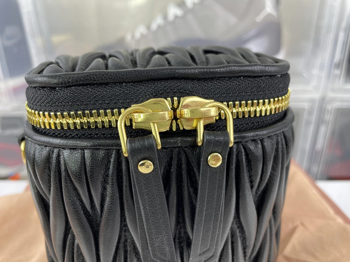 GoodFit Miu Miu Black matelasse craft bag (10.5 x 9.5 x 7cm) 233