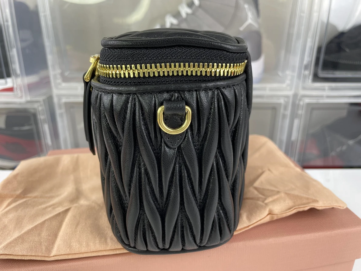 GoodFit Miu Miu Black matelasse craft bag (10.5 x 9.5 x 7cm) 233