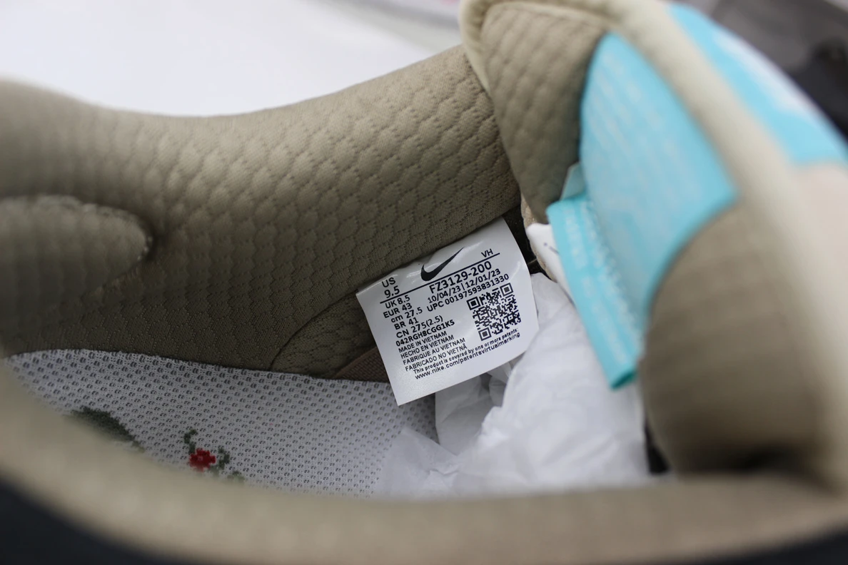 GoodFit Nike SB Dunk Low “Big Money Savings” 1714