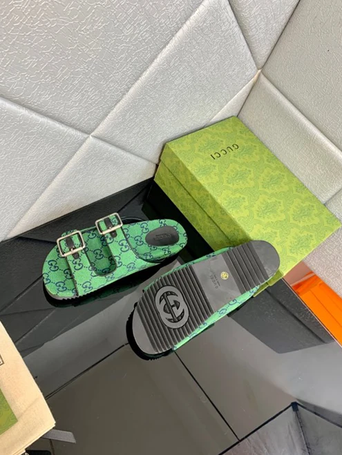 Gucci Slipper AllSeason 3215