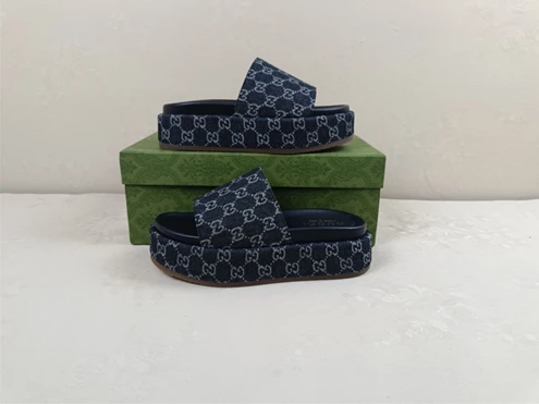 Gucci Slipper DailyWear 3076