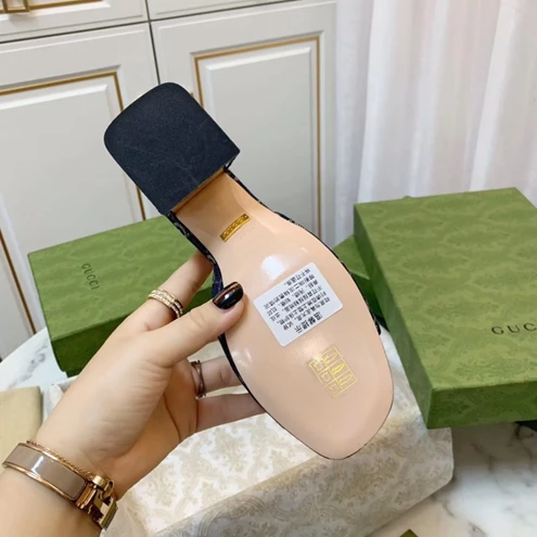 Gucci Slipper WellDesigned 3110