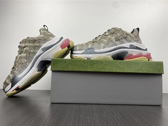 Gucci x BLCG The Hacker Project Triple S Beige 681066 ULZ10 9795 UrbanStyle 3359