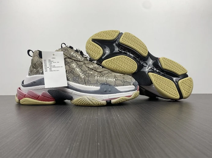 Gucci x BLCG The Hacker Project Triple S Beige 681066 ULZ10 9795 UrbanStyle 3359