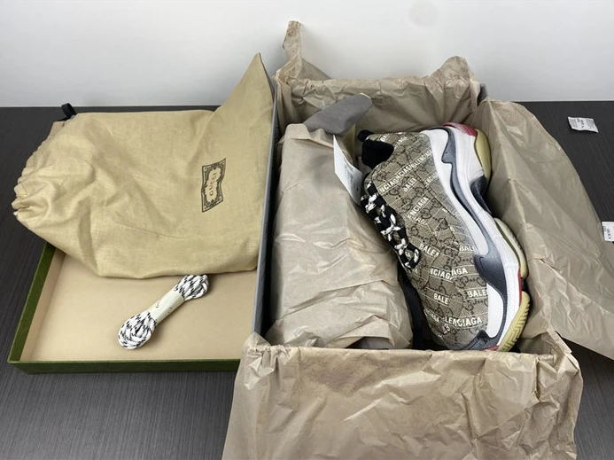 Gucci x BLCG The Hacker Project Triple S Beige 681066 ULZ10 9795 UrbanStyle 3359